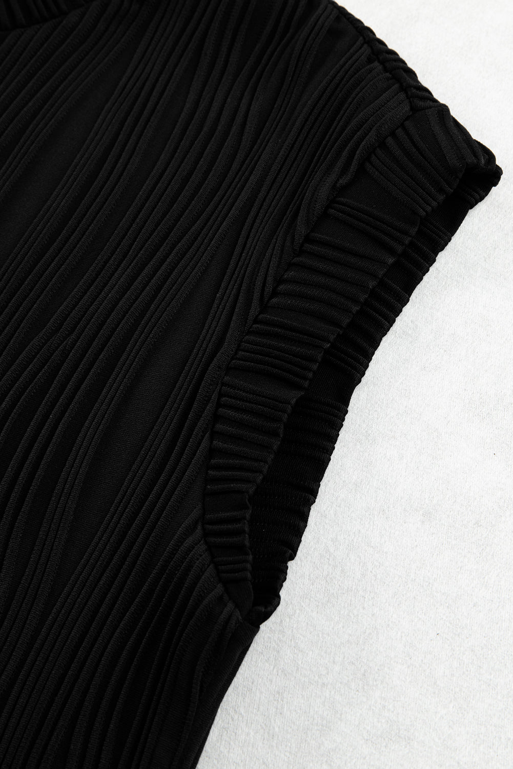 Black Wavy Texture Cap Sleeve Top | Dia&Popo