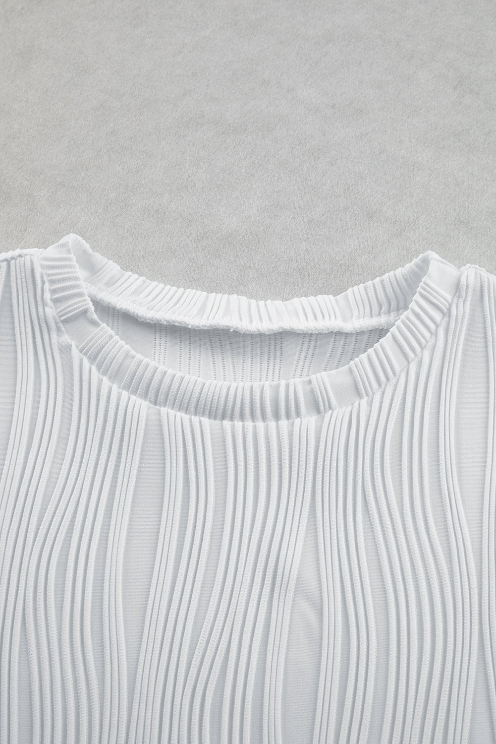 Black Wavy Texture Cap Sleeve Top | Dia&Popo
